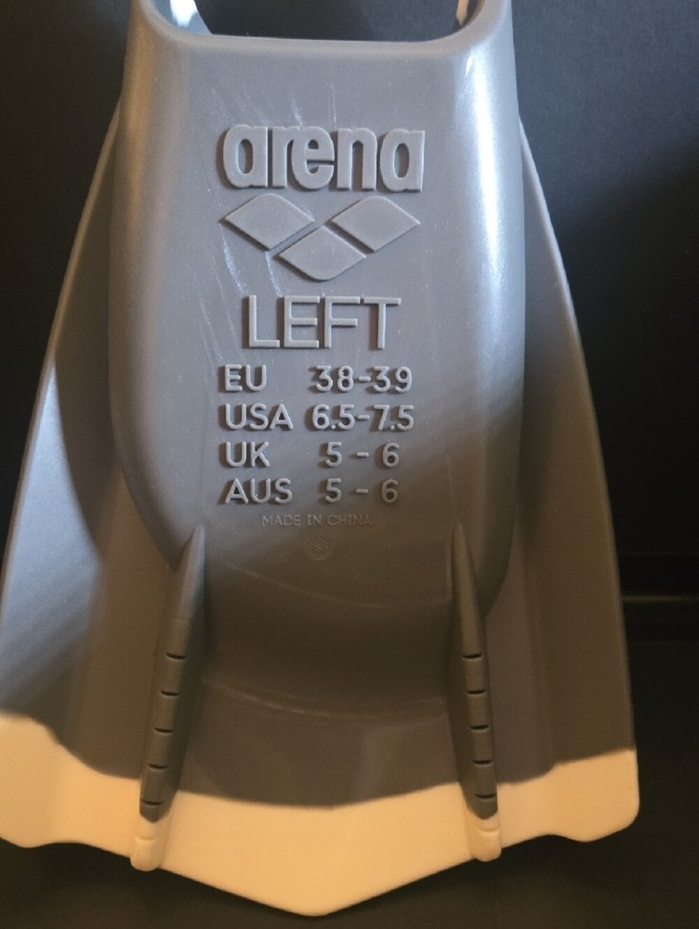 Arena Limited Edition Men's Short Training Swim Fins - Gray/White - Picture 4 of 16